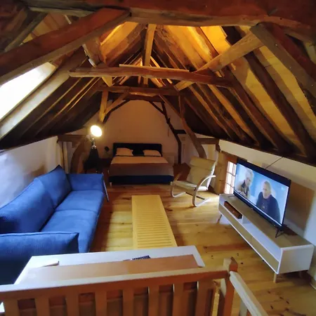 La Petite Maison